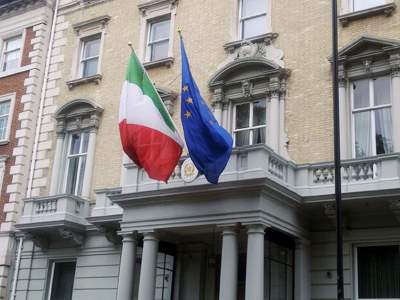 وقت سفارت ایتالیا 