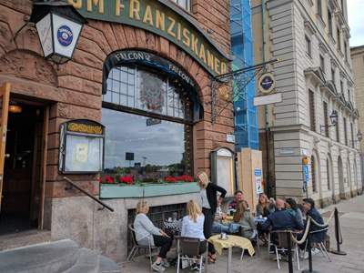 معرفی بهترین و معروف ترین رستوران ها و کافه های آلمان